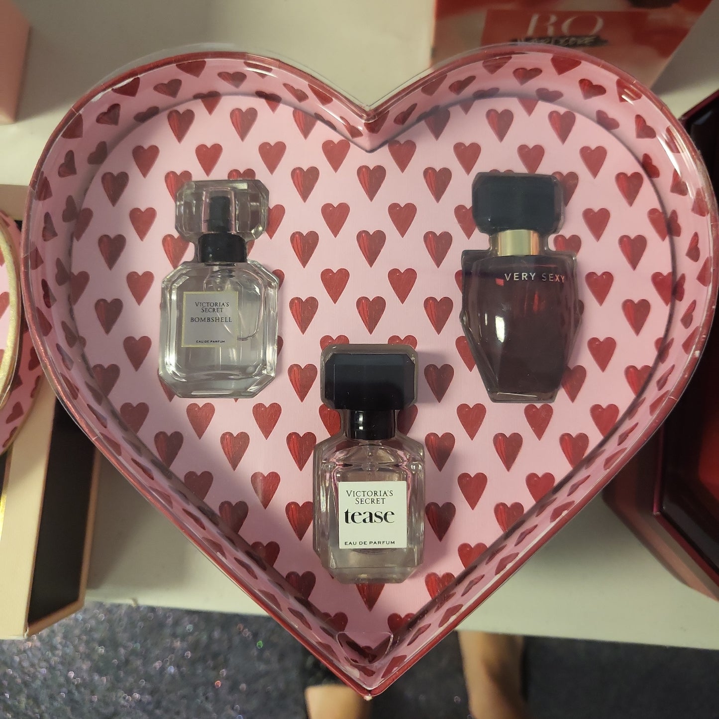 Heart perfume set secret